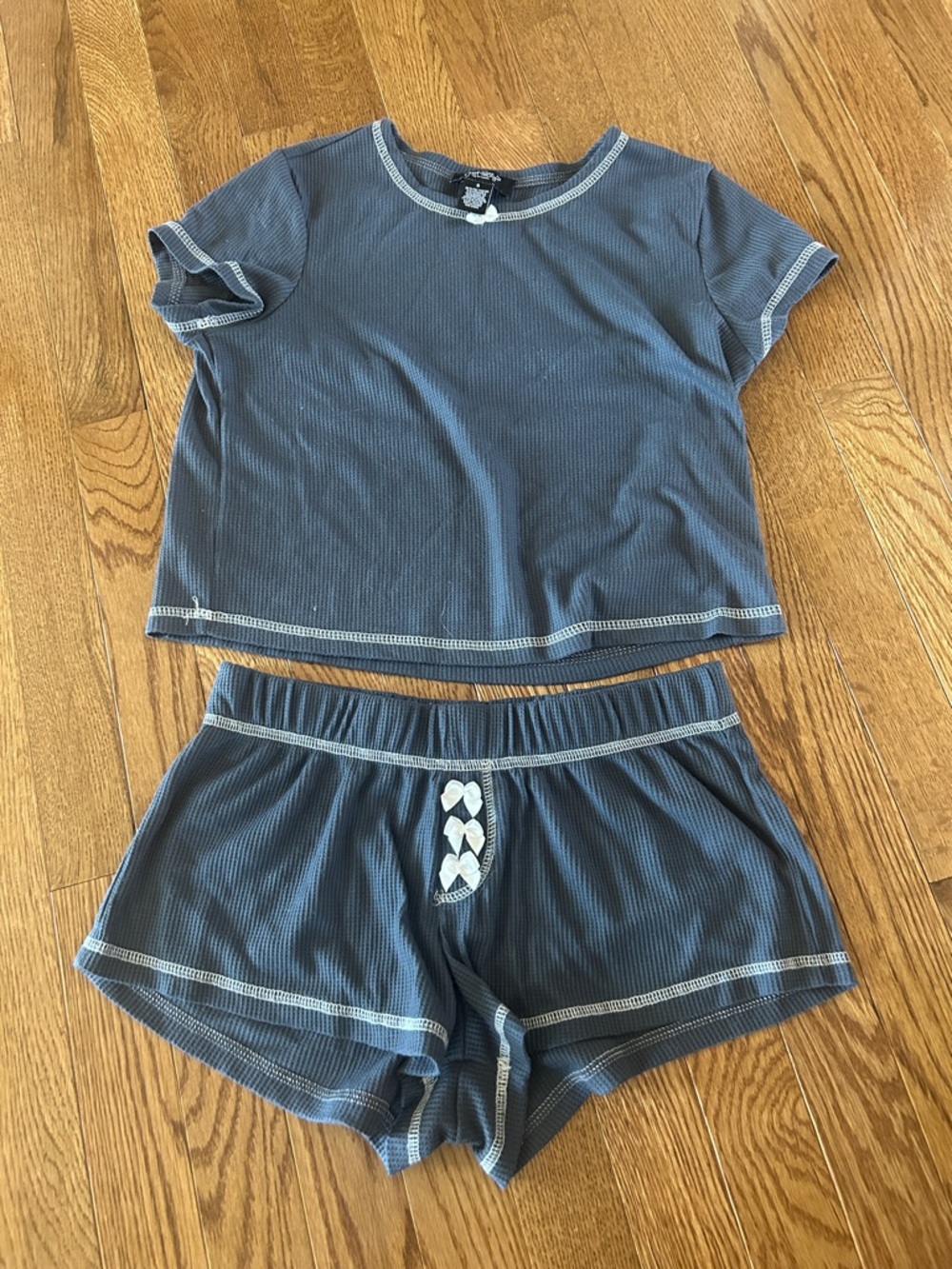 Women’s Two-Piece Blue Ribbed Short Pajama Set